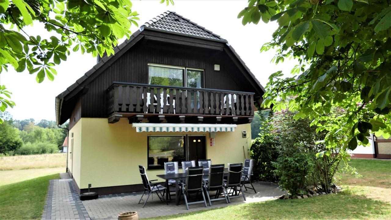 Helles Ferienhaus Im Landhausstil Fuer Bis Zu 10 Personen Frielendorf Exterior photo