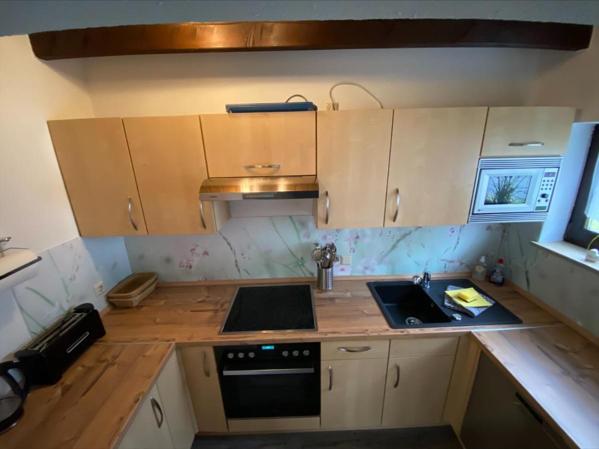 Helles Ferienhaus Im Landhausstil Fuer Bis Zu 10 Personen Frielendorf Exterior photo
