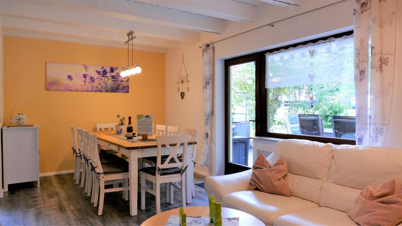 Helles Ferienhaus Im Landhausstil Fuer Bis Zu 10 Personen Frielendorf Exterior photo
