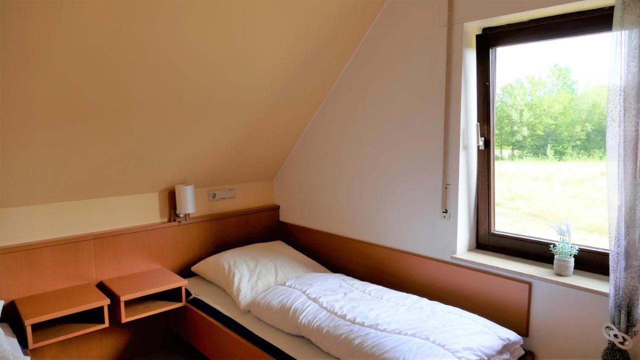 Helles Ferienhaus Im Landhausstil Fuer Bis Zu 10 Personen Frielendorf Exterior photo